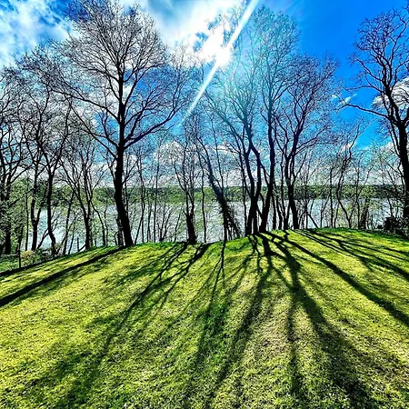 Stylisches See-studio Mit Badezugang & Garten *