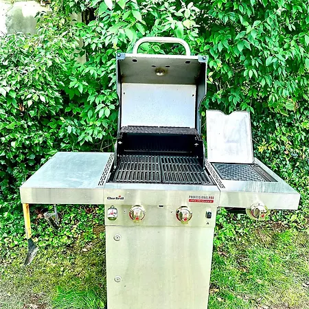 Stylisches See-studio Mit Badezugang & Garten Апартаменты