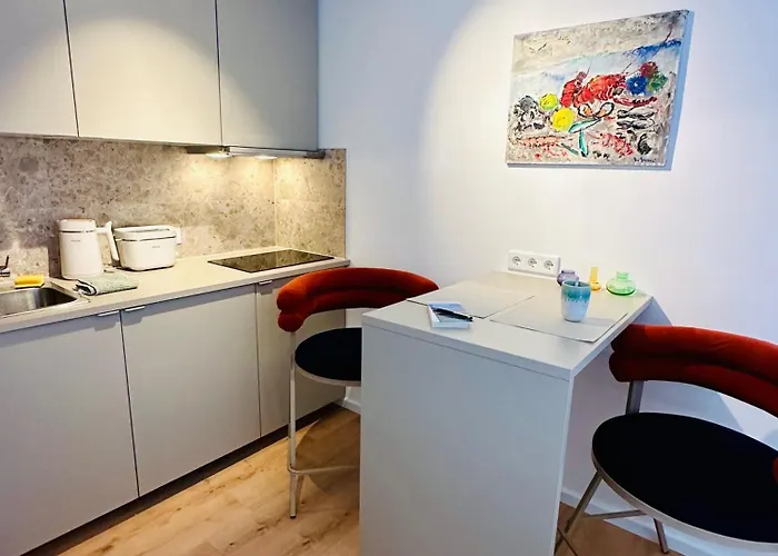 Apartment Stylisches See-studio Mit Badezugang&garten *