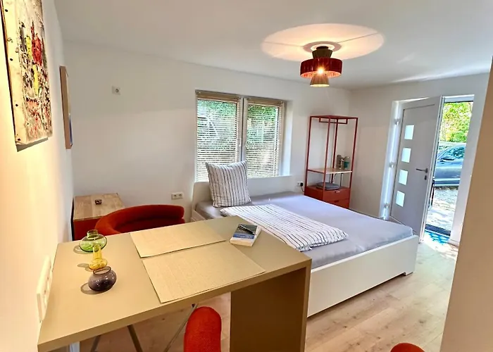 Apartment Stylisches See-studio Mit Badezugang&garten *