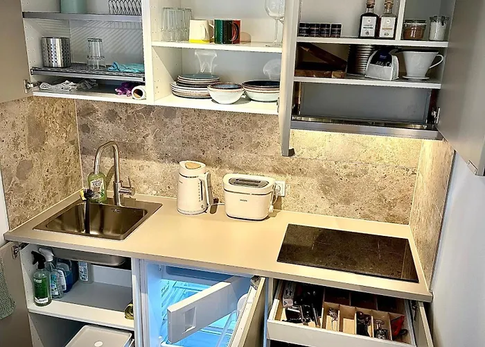 Stylisches See-studio Mit Badezugang&garten Apartment Schwielowsee